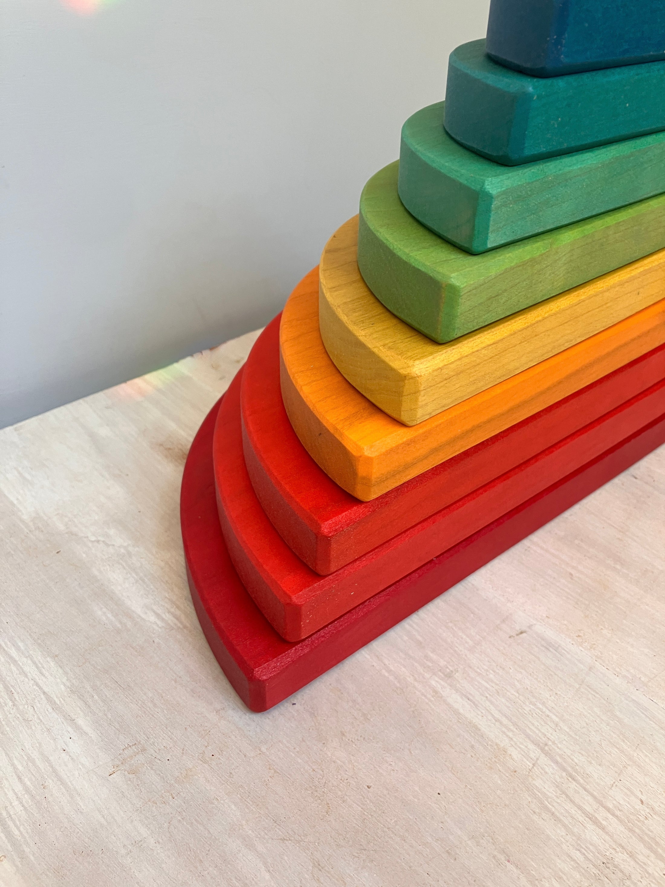 10 piece Wooden Semicircle Jumbo Blocks - Vibrant Red