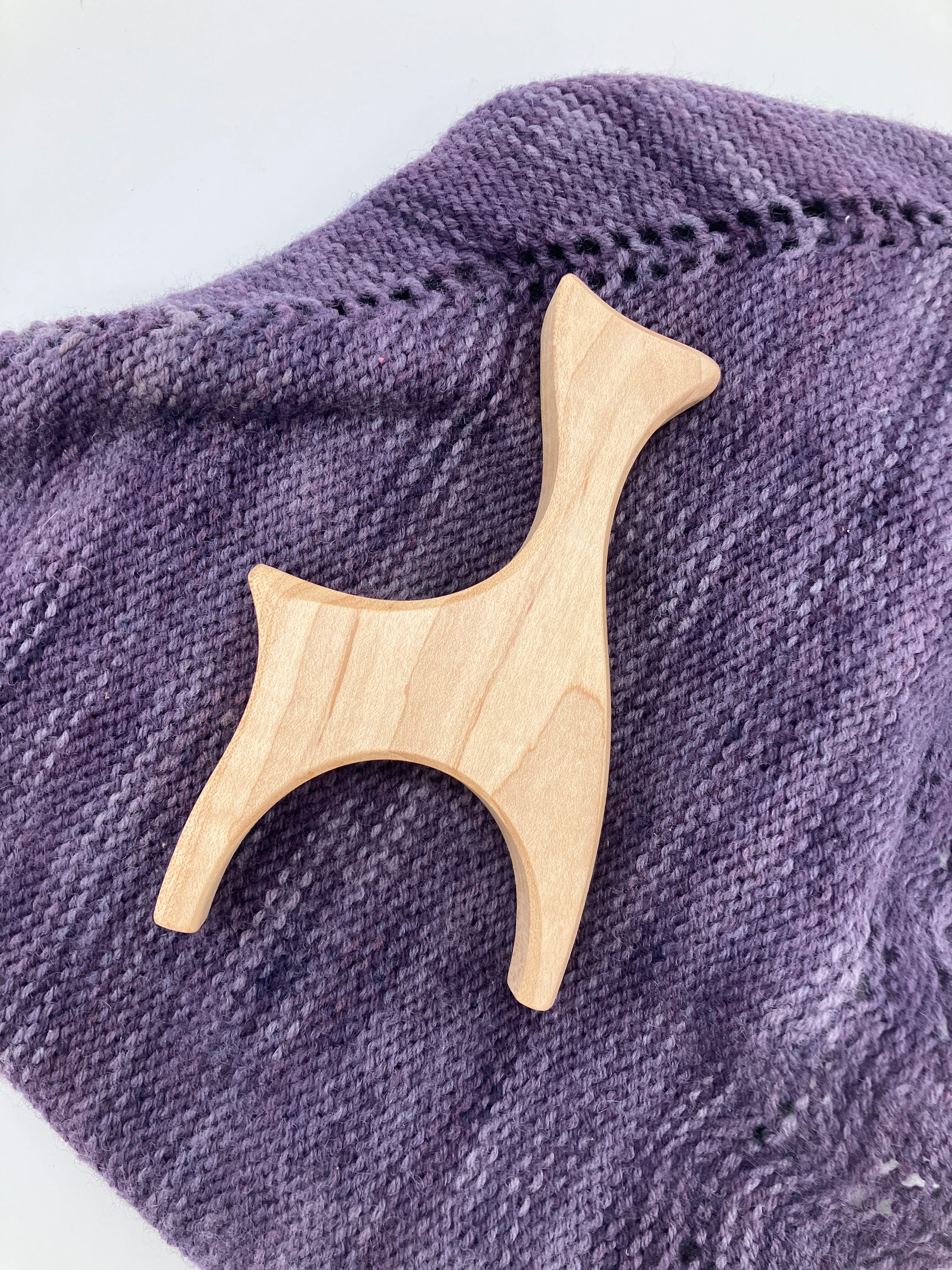 Maple Grasping Animal